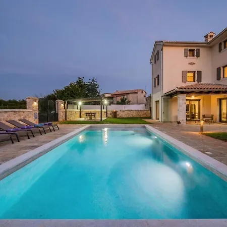 Cangarela 117 Villa