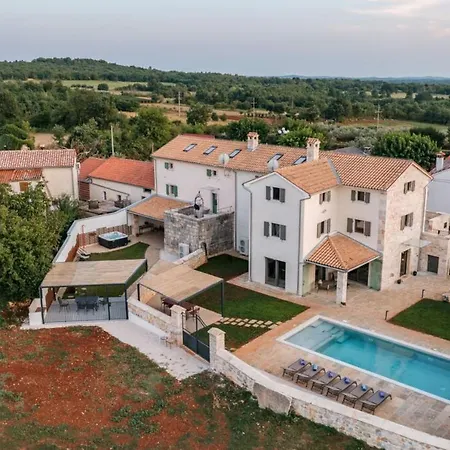 Villa Cangarela 117