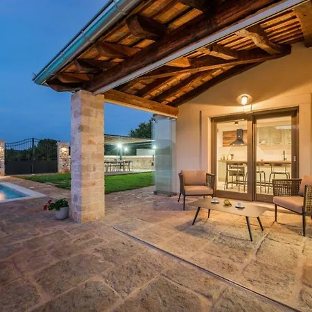 Cangarela 117 Villa Višnjan