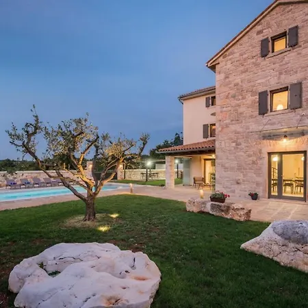 Villa Cangarela 117