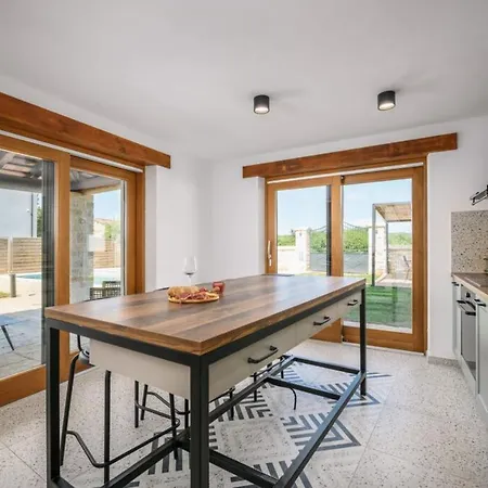 Cangarela 117 Villa Višnjan